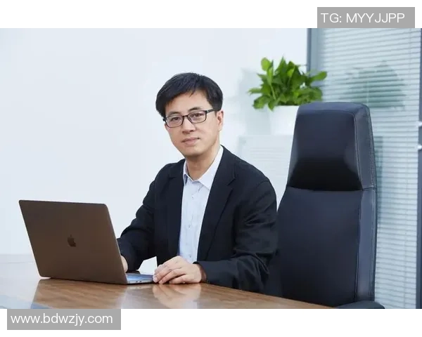 专访黄军揭秘英雄联盟成功背后的策略与创新之路