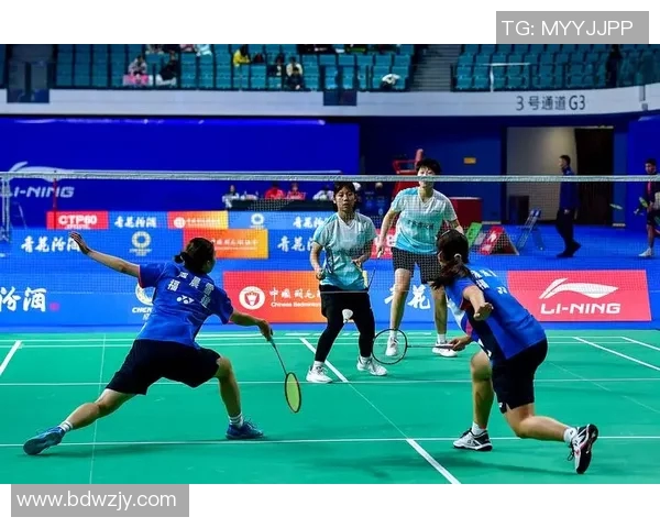 成都羽毛球队配合分析与其他球队的对比研究