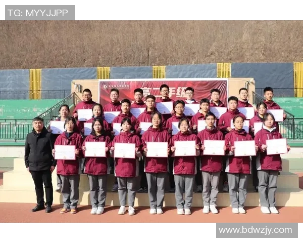 重庆篮球队的奋斗历程与荣耀时刻全景纪实