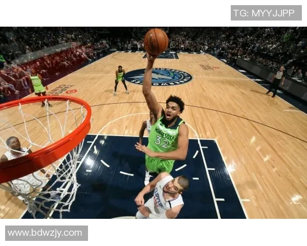 物利普与狼队激战正酣谁能在这场对决中笑到最后