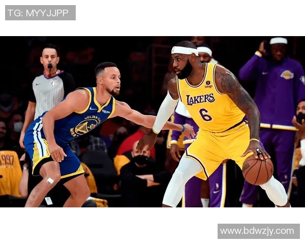 勇士与湖人激战再续NBA经典对决谁能在季后赛中笑到最后