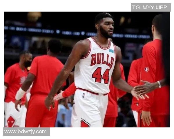 芝加哥公牛与金州勇士的巅峰对决谁能赢得胜利的荣耀之战 芝加哥公牛与金州勇士的巅峰对决谁能赢得胜利的荣耀之战