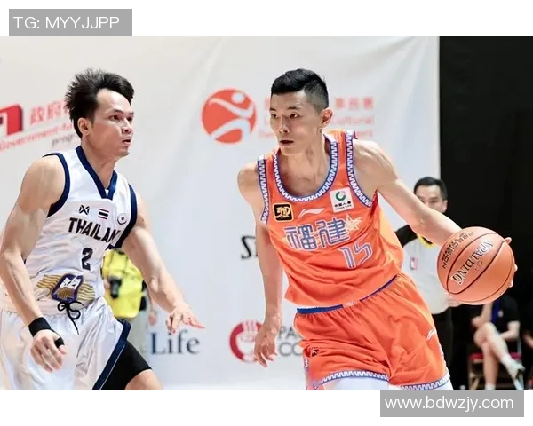 陈林坚的篮球之路：从青涩少年到职业球员的奋斗历程与荣耀时刻