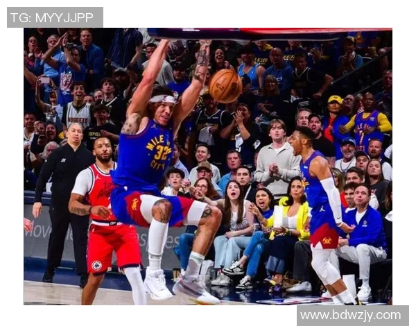 2014季后赛雷霆与快船首战激烈对决回顾与精彩瞬间分析 2014季后赛雷霆与快船首战激烈对决回顾与精彩瞬间分析