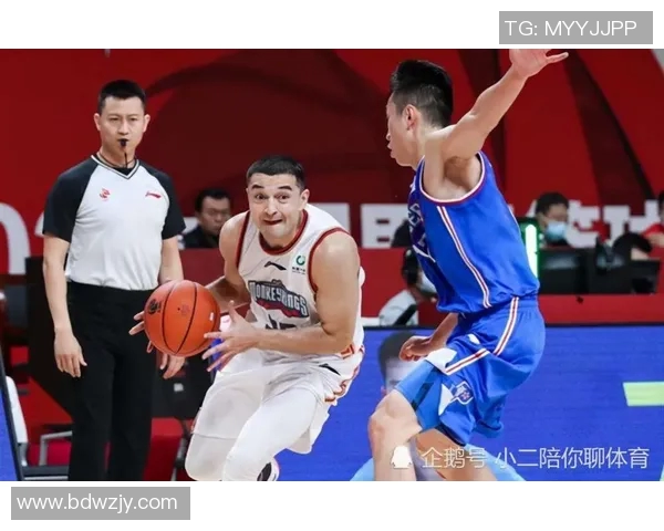 西热力江的篮球梦想与成长之路探秘,展现新疆球员的奋斗精神与未来希望 西热力江的篮球梦想与成长之路探秘,展现新疆球员的奋斗精神与未来希望