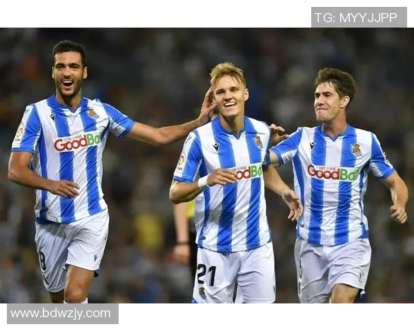 蓝狐勇战马竞巅峰对决谁能在欧战中笑到最后