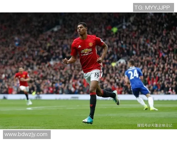 曼联与塞维利亚激战正酣谁能在欧战中笑到最后 曼联与塞维利亚激战正酣谁能在欧战中笑到最后