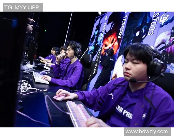 英雄联盟专题：深入探讨FPX战队的心理素质与比赛表现关系