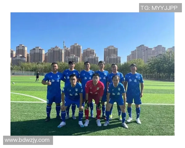 南京足球队在最新实力排行榜中荣登第十名展现出强劲实力与潜力