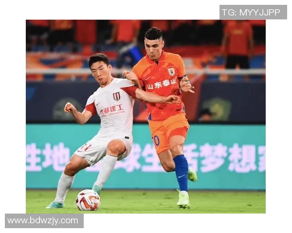 武汉羽毛球队在世界锦标赛积分榜上以52分稳居第一名展现强劲实力